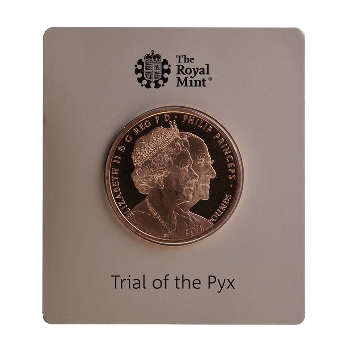 Trial of the Pyx The Platinum Wedding of Her Majesty The Queen 2017 UK £5 Gold Proof Coin